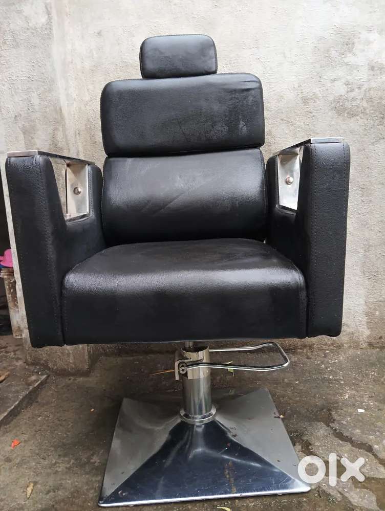Professional saloon setup for sale