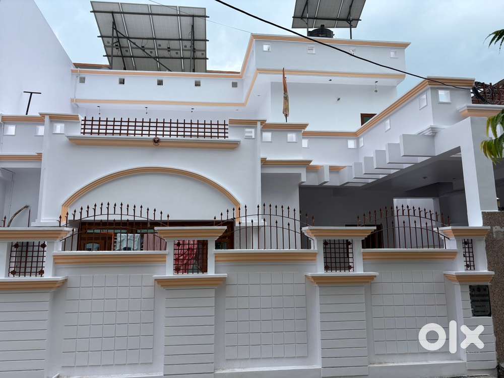 3 bhk in Janki Vihar, Jankipuram near NARAYNI GUEST HOUSE