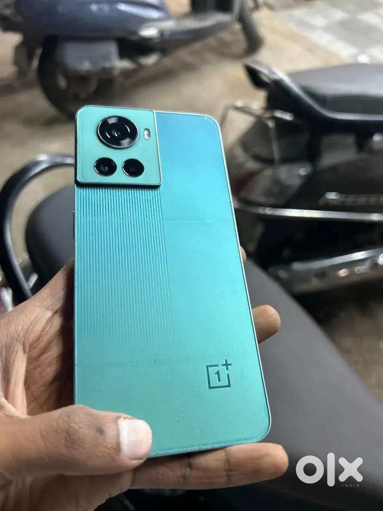 ONEPLUS 10R 
  8/256  
GOOD CONDITION 
ALL ACCESSORIES AVAILABLE