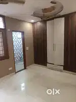II DG REAL ESTATE II 2BHK LIFT PARKING FREEHOLD PARK FACING