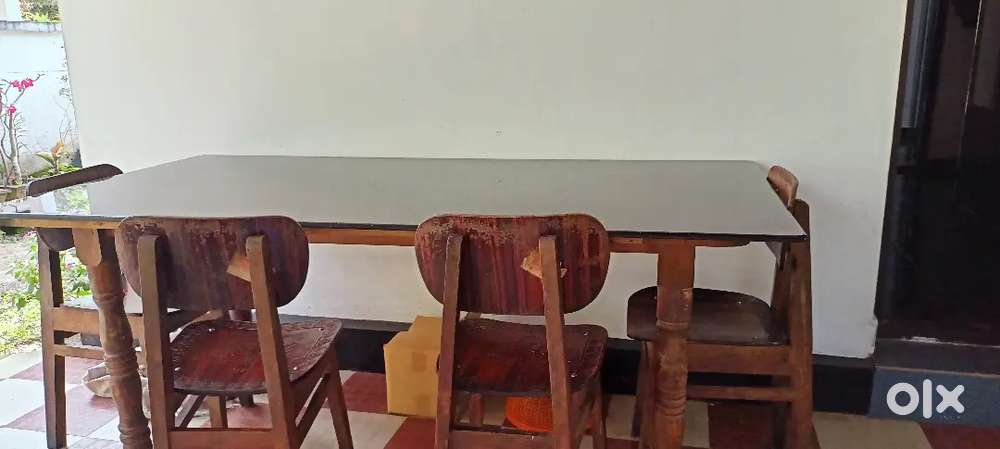 Dinning table