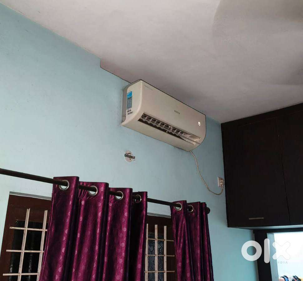 Model: VOLTAS SPLIT AC 1.00 TON Model : 123 LY R410A