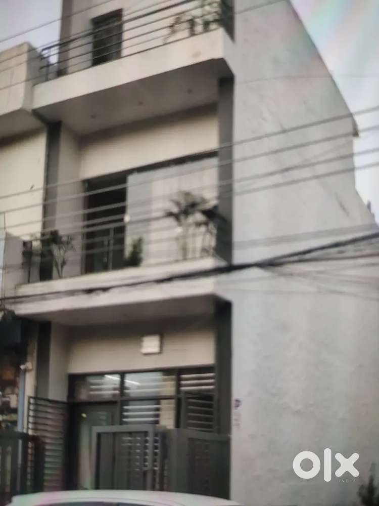 Office/shop(First floor) for rent