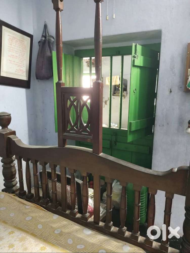 Old Vintage Barma Segun Bed