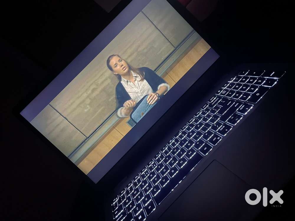 DELL INSPIRON 12 gb ram 256SSD 1tb hdd