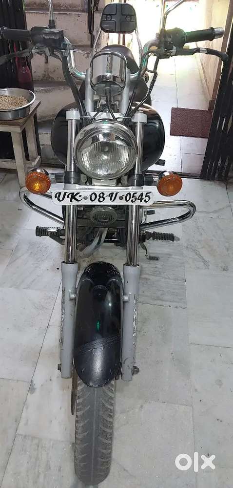 Bajaj Avenger