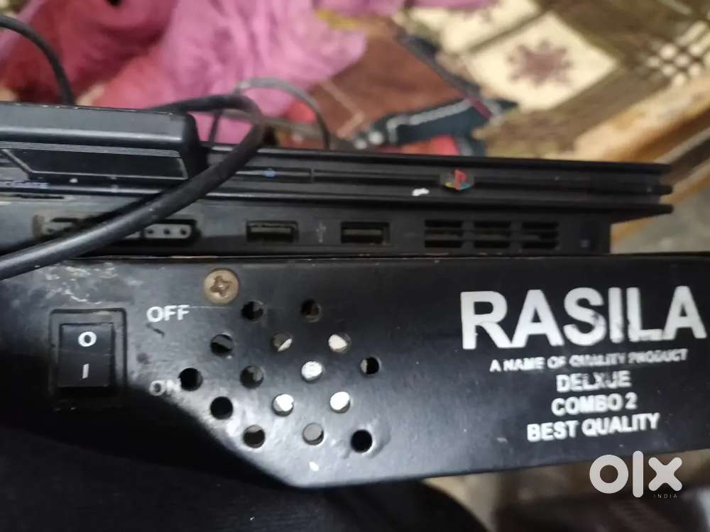 PlayStation 2 (PS2) With Games (but The controlller is not working)