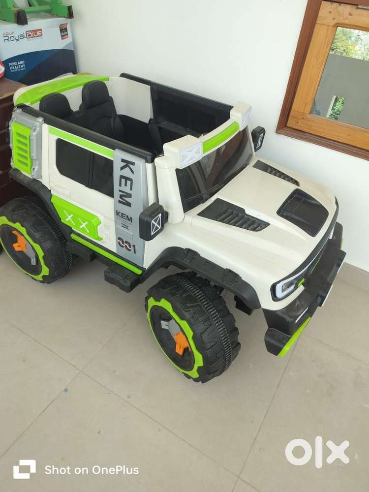 Toy car thar model