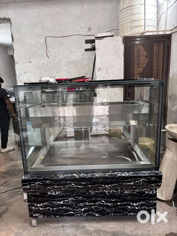 Sweet counter hot & cold