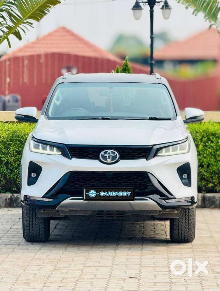 Toyota Fortuner Legender 4X4 AT 2.8, 2022, Diesel