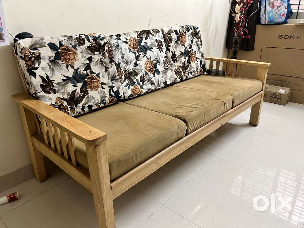 3+1+1 rubber wood sofa