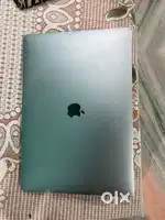 Mac book pro 2019 with touch bar