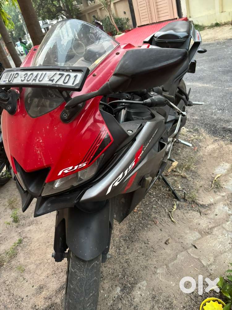 R15V3 2019 singke owner wi th out any damage