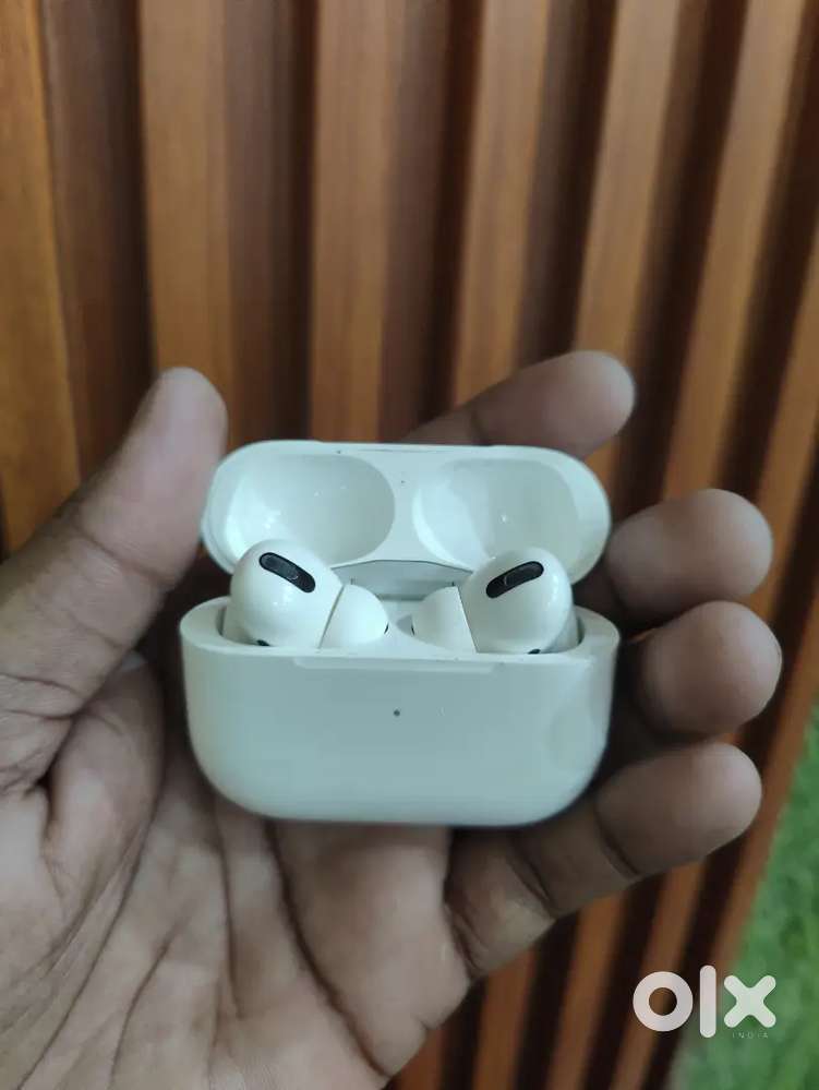 Apple Airpods Pro 1st Generation New Condition