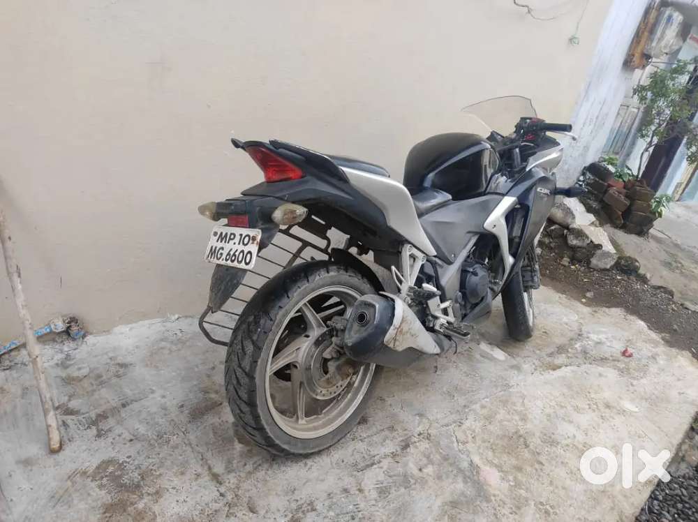 Sports bike CBR 250 Exchange available