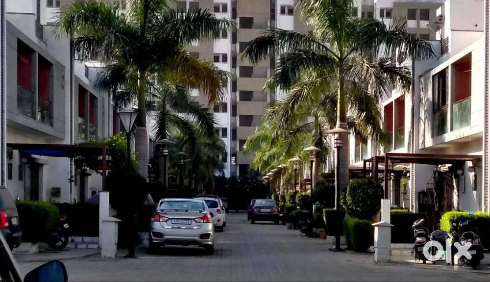 Individual home in private society 3 BHK with car parkingith car park