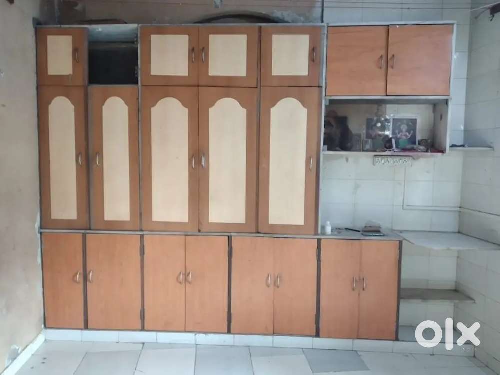 Room in Grant road, Mumbai,For Male,Single room, only pure vegetarian