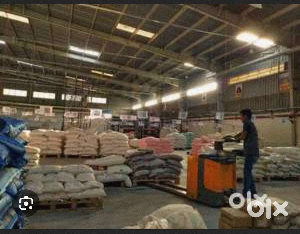 Grocery werehouse packing