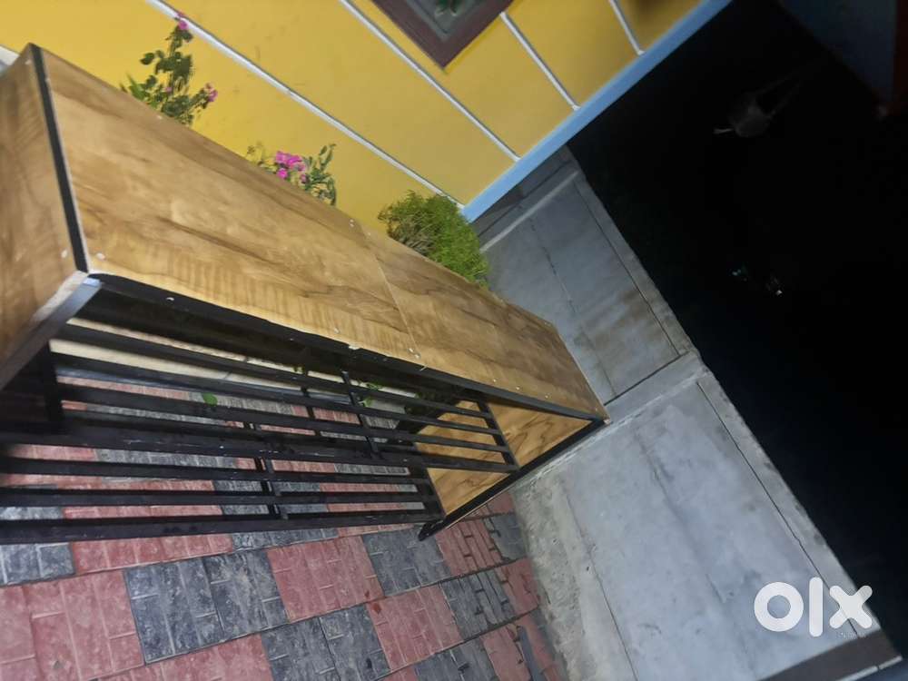 Shop table