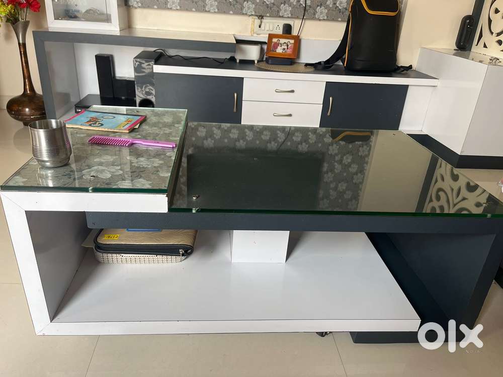Center Table