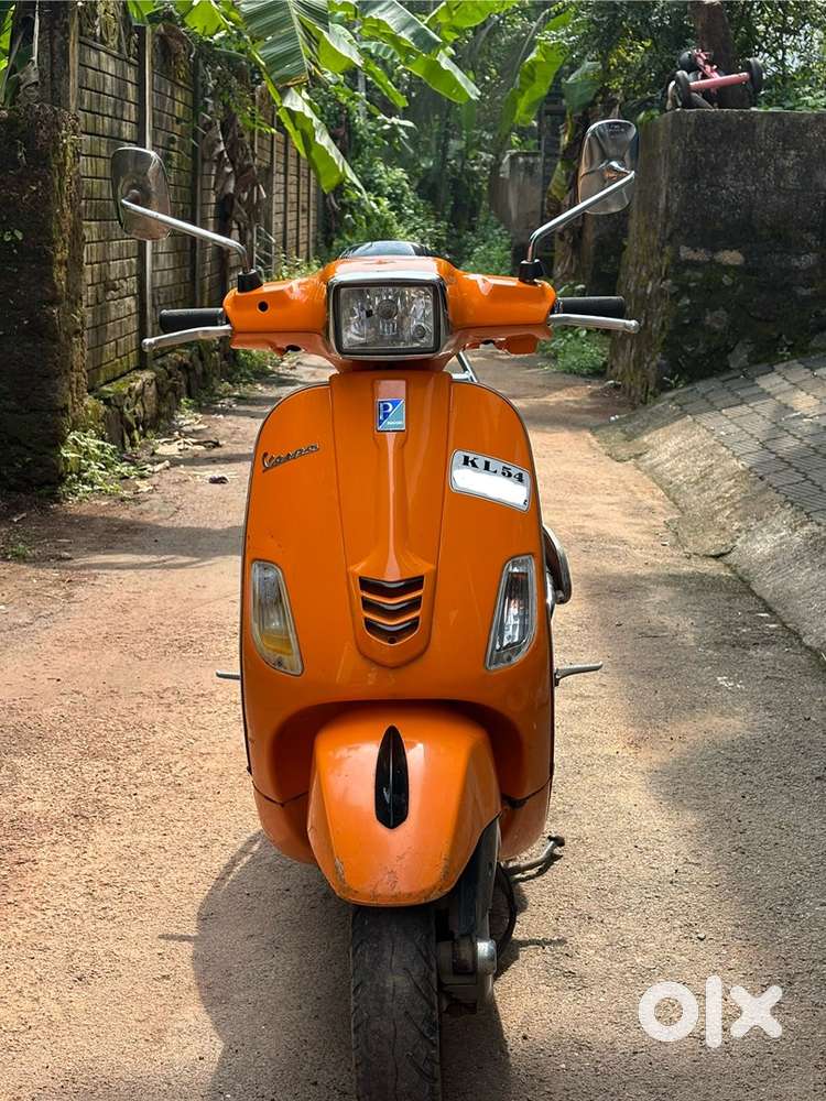 Vespa sxl 150