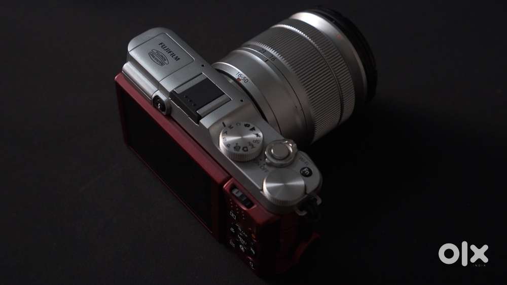 FUJIFILM XA1 + Kit Lens (Good condition)