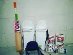 Hello sir I have a good condition kits full size anybody want message