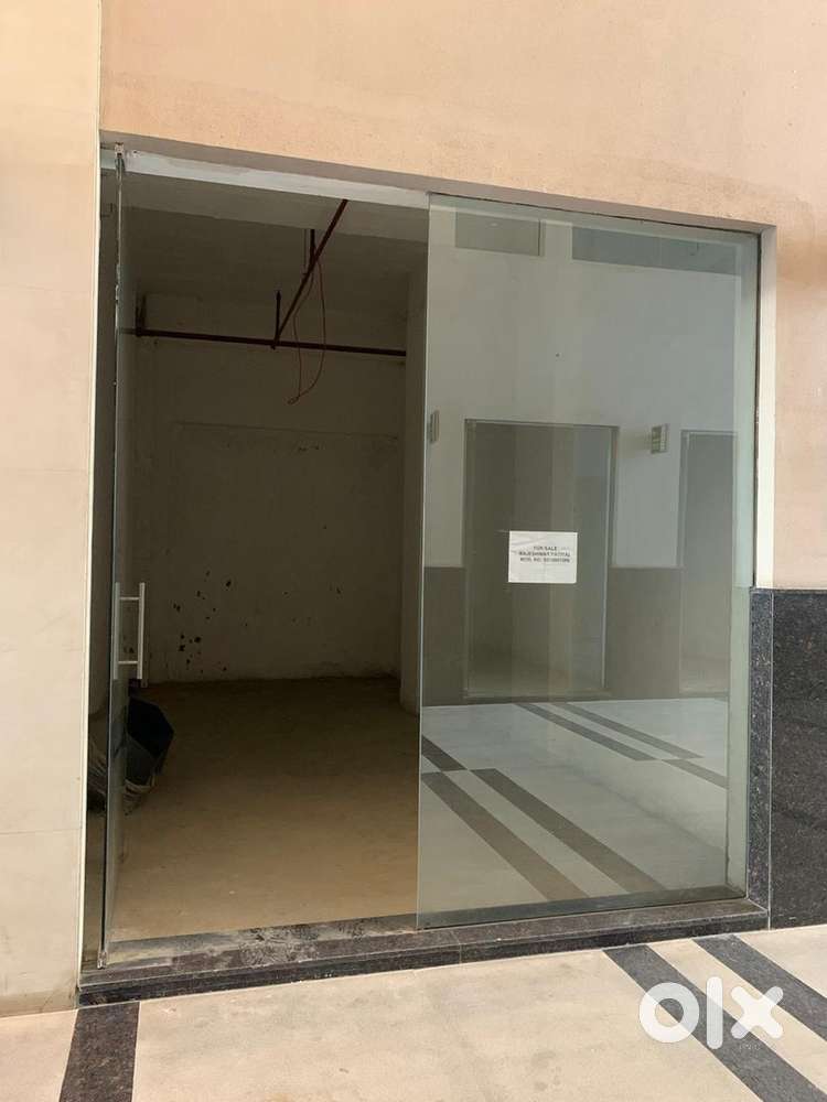 Shop 11x25 ft for sale in Elan Mercado sector 80 Gurugram