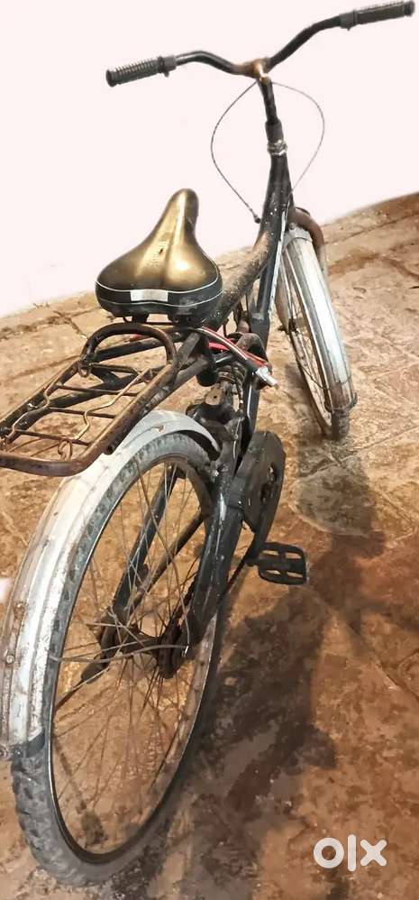 Atlas premium bicycle with socker and lock.