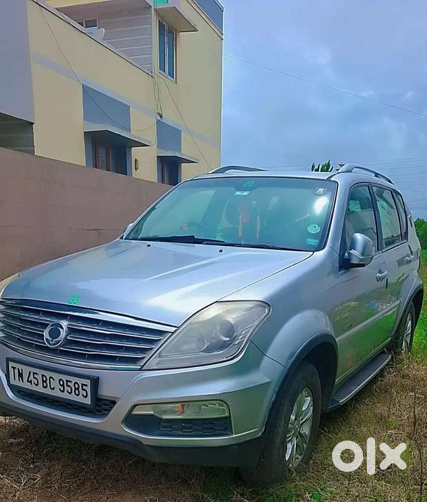 Mahindra Rexton 2013 Diesel 120000 Km Driven