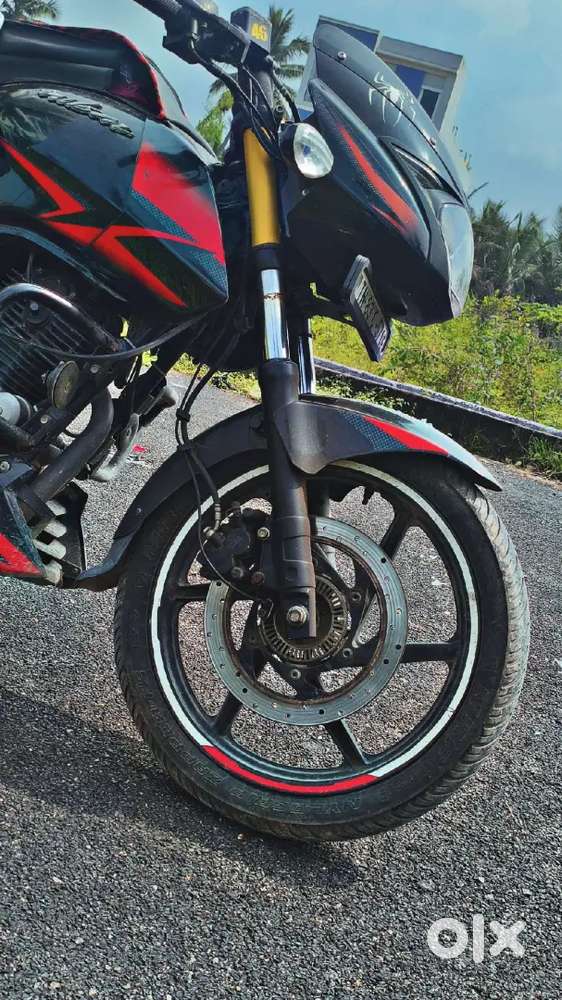 Pulsar 150