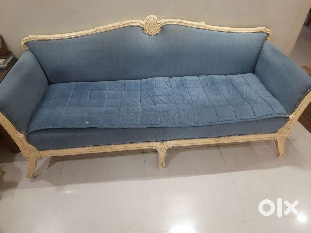 Elegant 3 + 1 + 1 Seater Sofa Set-Classic Design,Excellent Condition