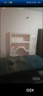 1 room available only for working women or  girl student