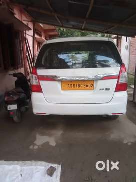 Toyota Innova 2009 Petrol 50000 Km Driven