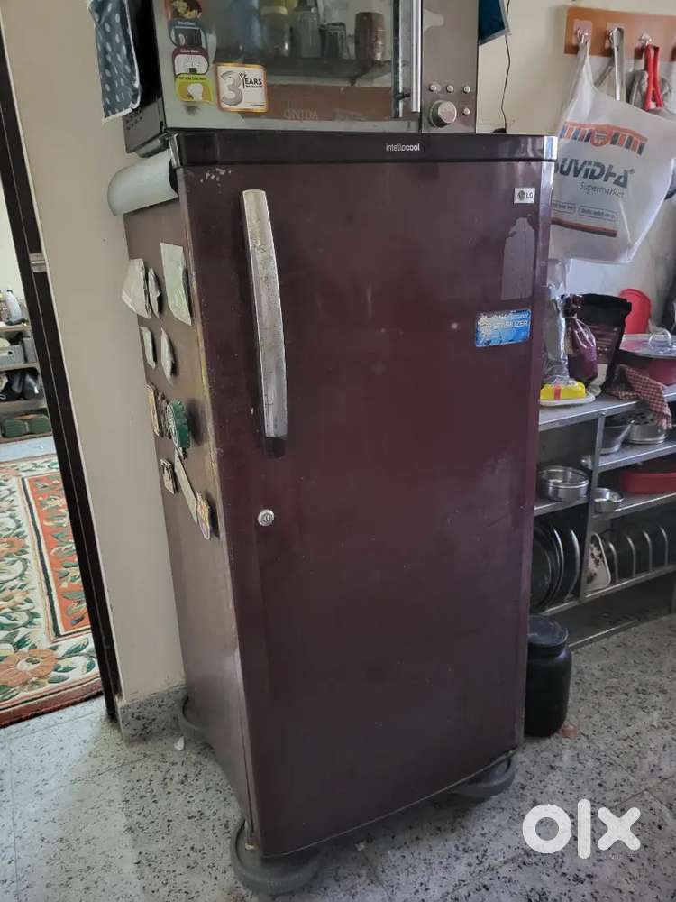 LG fridge to sell