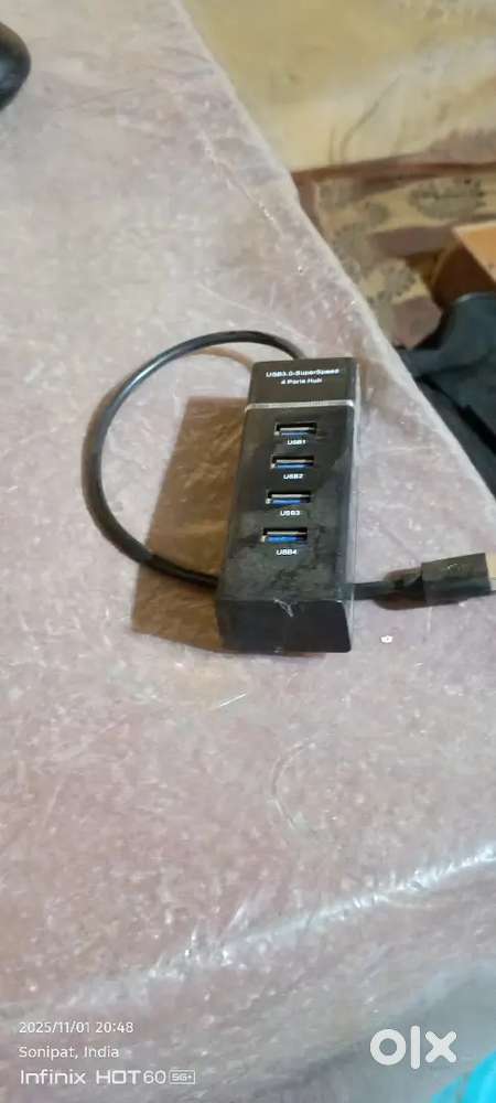 Mouse thoda slow hai keyboard okay hai