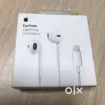 Apple EarPods with Lightning Connector