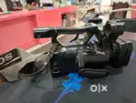 NX 100 CAMERA.  (VERY GOOD CONDITION)