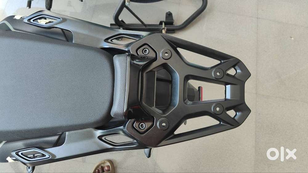 Dominar 400 carrier with back rest suitable for ns/Rs200 and 250