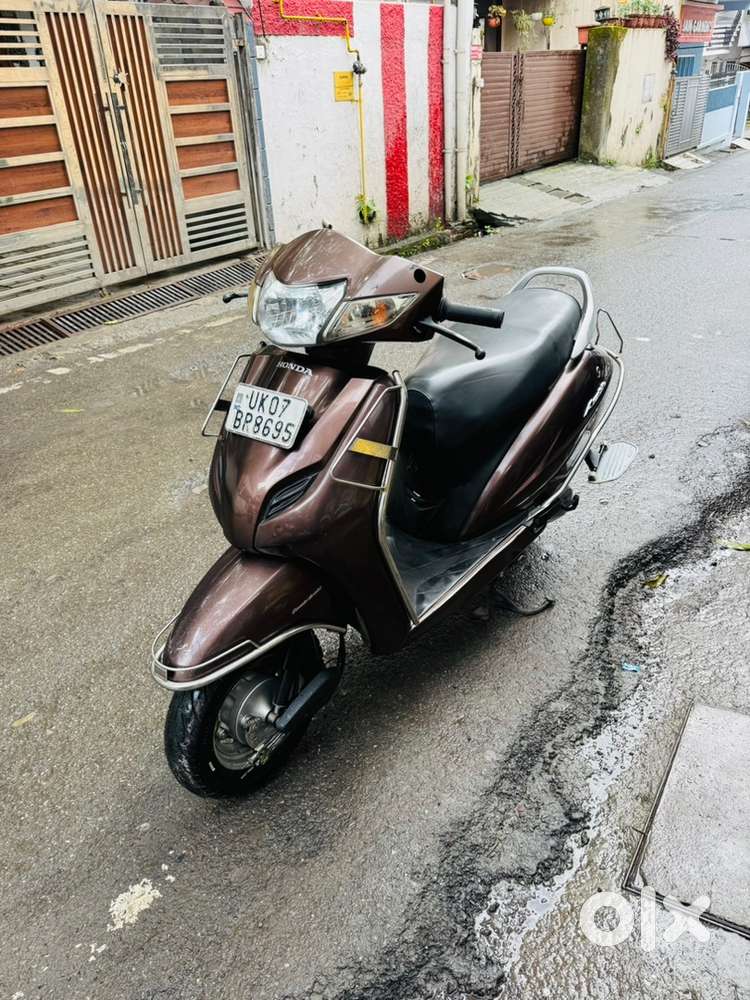 Honda Activa 3G 2016 Model km 25000 First Owner 90% lon facility