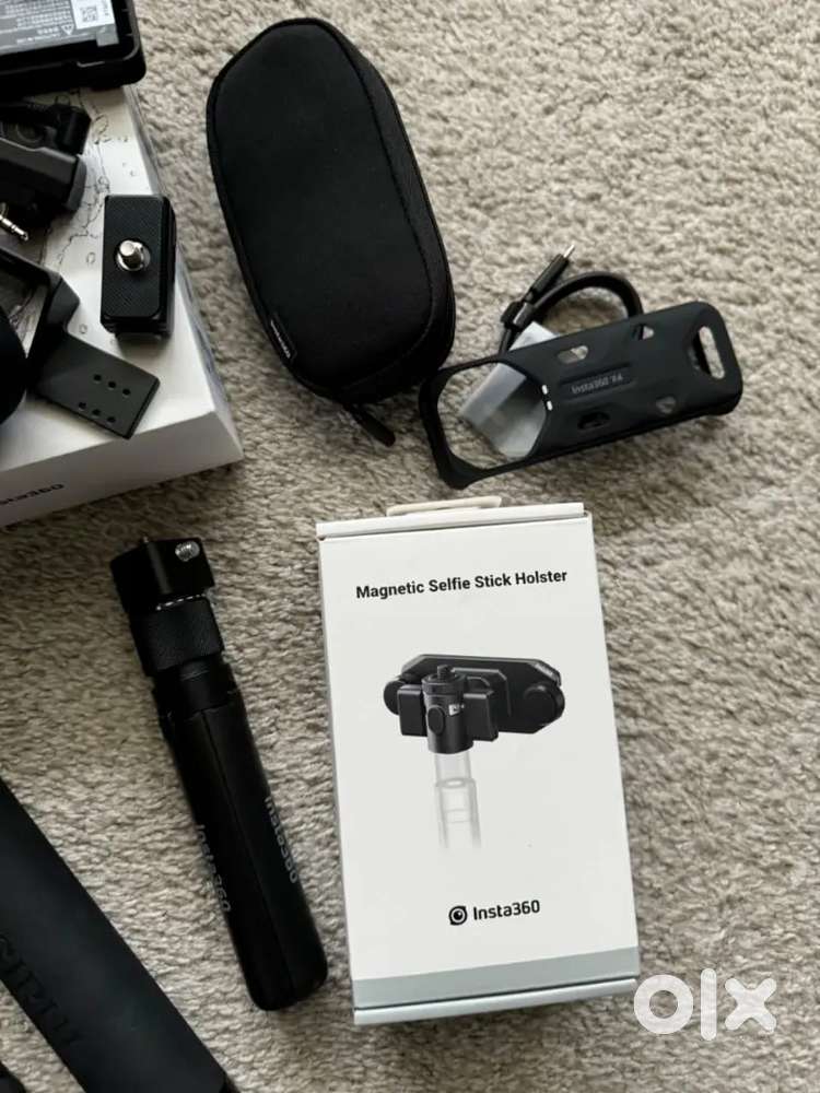 Insta360 X4 Camera Bundle With Additional Accessories