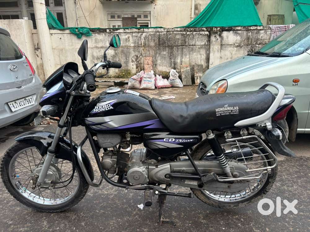 Hero Honda CD Deluxe 2011 model