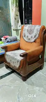 Single sofa