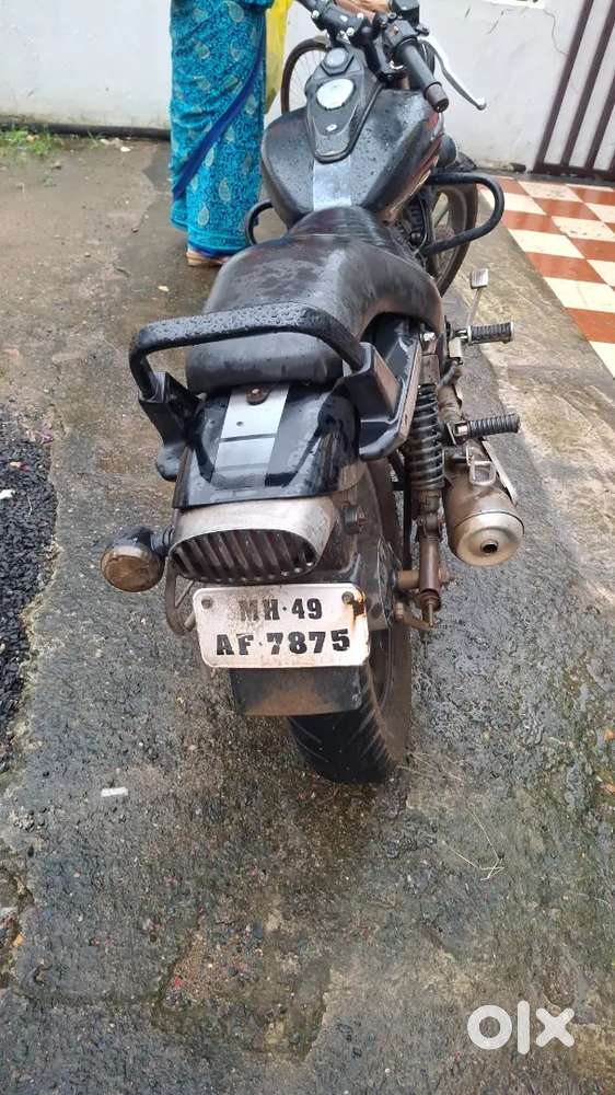 I am selling my bajaj avenger 220 street 2016 model