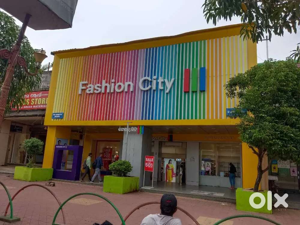 FASHION CITY STORE  IN 8 TH TO 12TH PASSED CANDIDATES!!