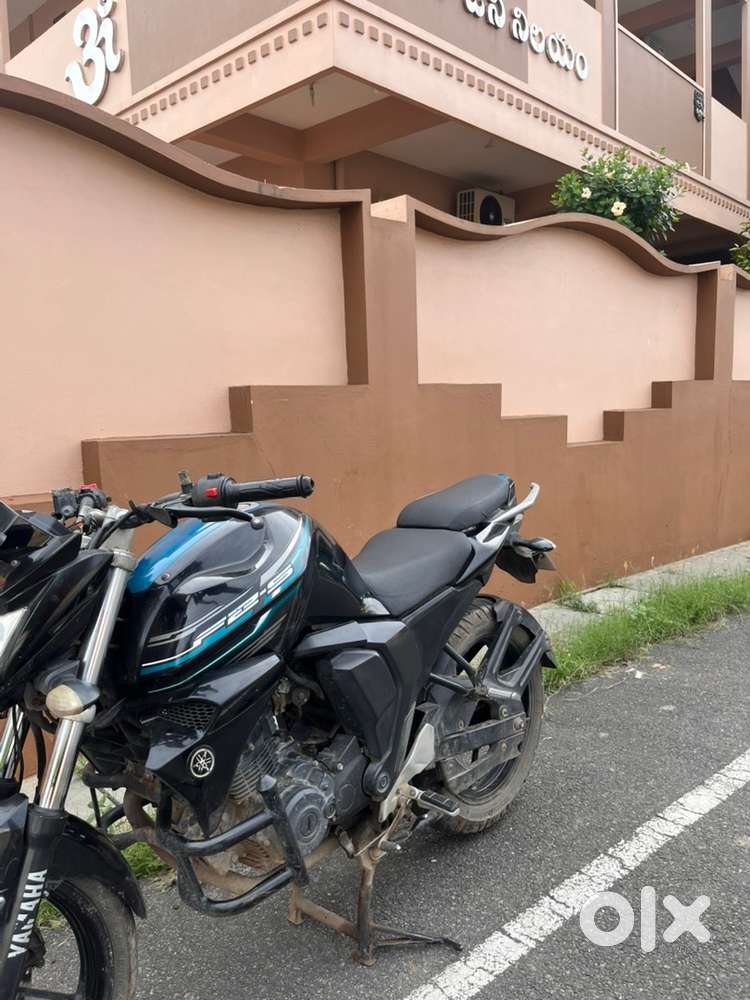Super condition bike fzs bike