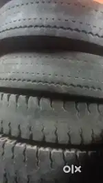 Truck used & case  tyres@ low rate & guarantee