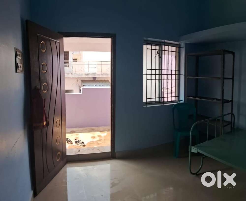 Room for bachlers available at koodal nagar