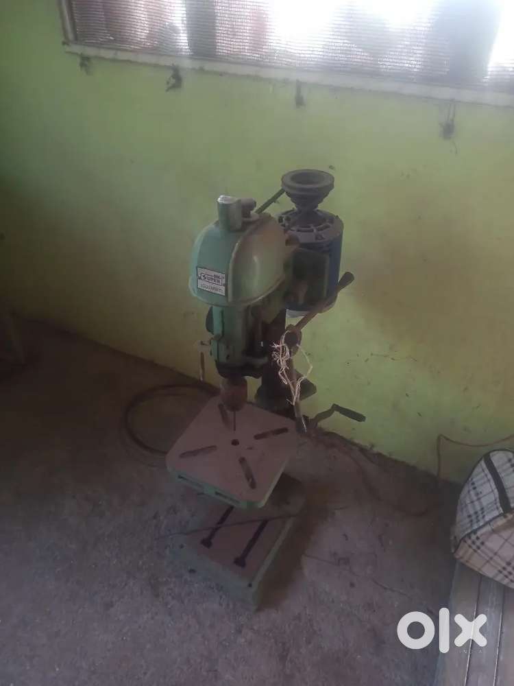 Bench drill machine