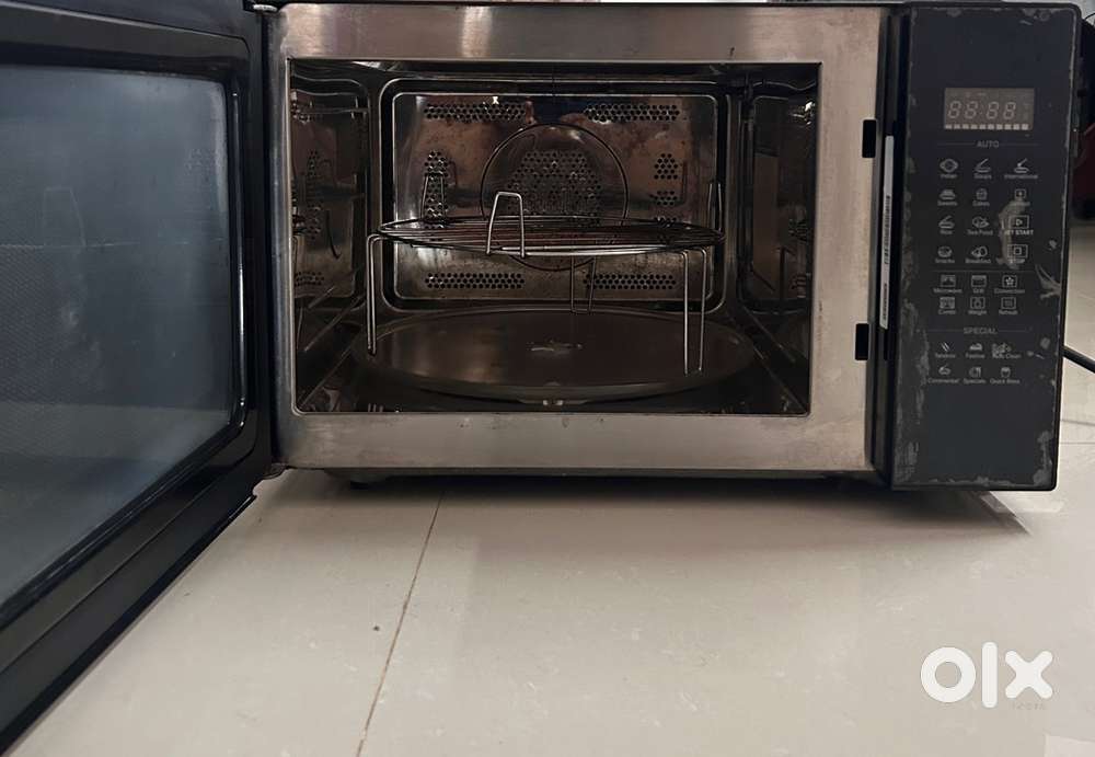Microwave oven